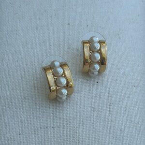 Vintage Richelleu pierced earrings